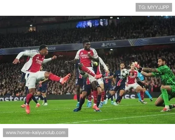 阿森纳加布里埃尔角球争顶再次立功